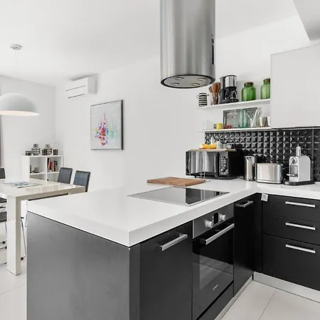 Chic By Affittacamere 4*