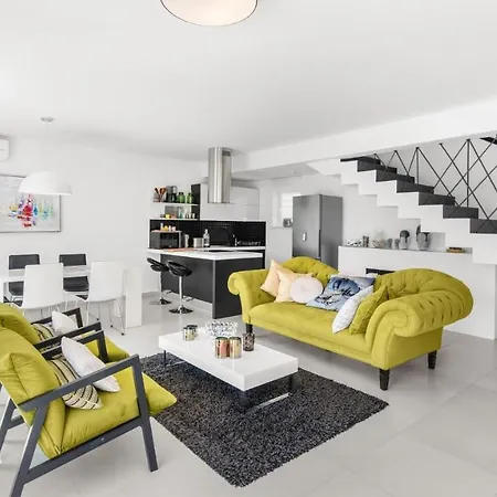 Guest house Chic By