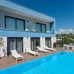 Konukevi Chic By 4*