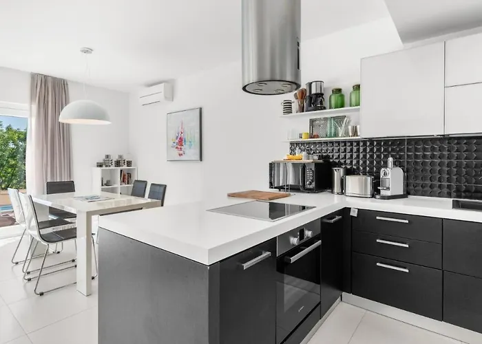 Chic By Gostinjska kuća 4*