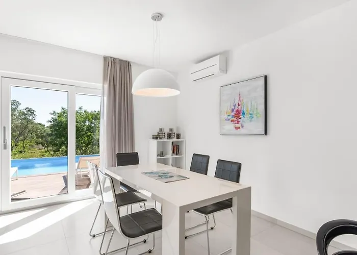 Chic By Gostinjska kuća 4*